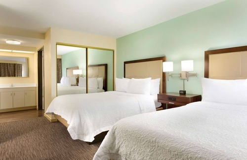 Tarpon Springs Hotel | Hampton Inn & Suites Tarpon Springs