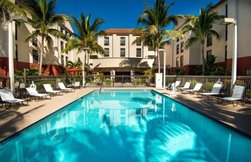 Fort Myers Beach Hotel | Hampton Inn & Suites Fort Myers Beach/Sanibel Gateway