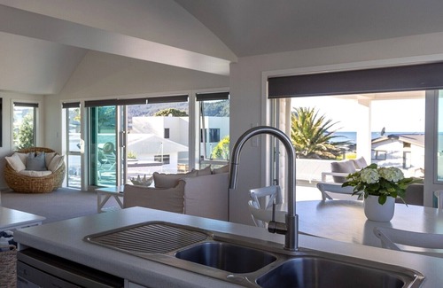 Whangamata House | Hampton Views - Luxe Beachfront Retreat