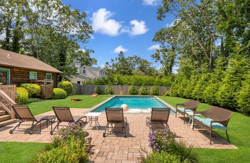 Hampton Bays House | Hamptons Lincoln Log Getaway Heated Pool