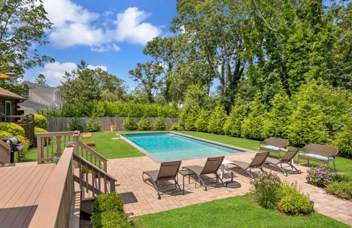 Hampton Bays House | Hamptons Lincoln Log Getaway Heated Pool