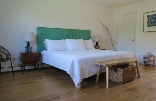 Remsenburg House | HAMPTONS LIVING! Heated Pool, Tennis, Close to Beach