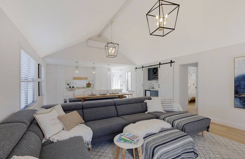 Warrnambool House | Hamptons on Landy - Luxury Townhouse