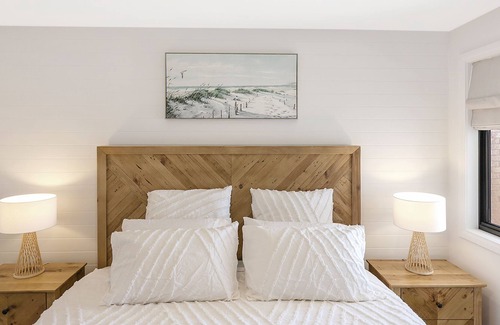 Warrnambool House | Hamptons on Landy - Luxury Townhouse
