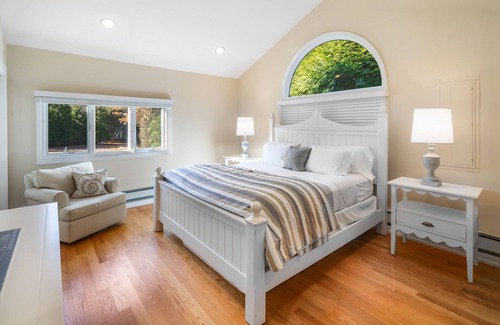 Remsenburg House | Hamptons Private Oasis: Heated Saltwater Pool, Jacuzzi, Tennis, BBQ