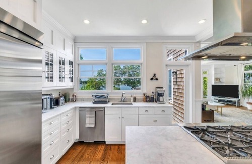 Hampton Bays House | Hamptons Waterfront Estate