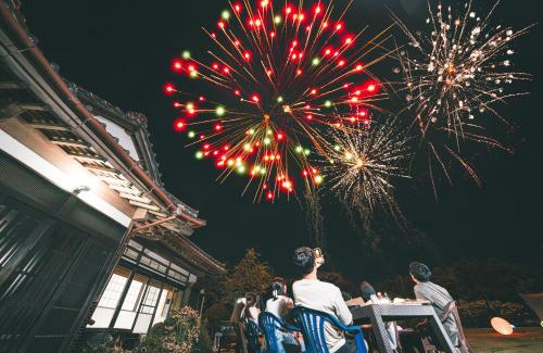 Katori Apartment | HANABI棟-BASE棟 サウナ BBQ 農業体験 花火 が楽しめる ペット可 貸し切りで最大12名宿泊可能 Wi-Fi完備