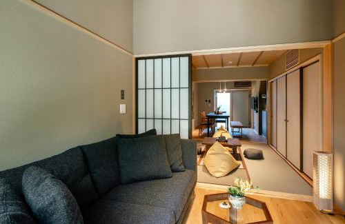 Nagamachi Samurai District House | Hanatsume Machiya House