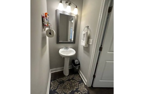Kennesaw House | Handsome Home/Attractive Place near I-75