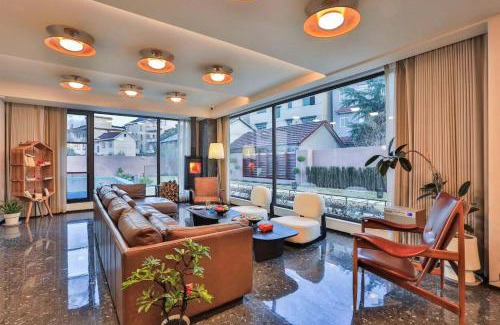 Hangzhou Hotel | Hangzhou Tonglu Baobao Hotel ,Whole house intelligent,private pool villa,featured mahjong parlor, whole house surround sound KTV, free parking, shuttle service, Chinese breakfast