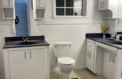 Thomaston House | Hannah House South Cozy country living near the City