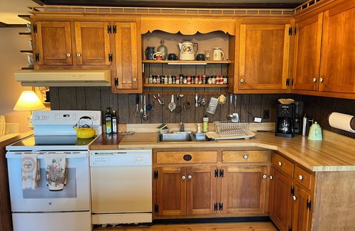 Johnsburg House | Hannah's Birch Farm 10 Min. to Gore Ski Mt. Cozy, Spacious, Farmhouse with Views