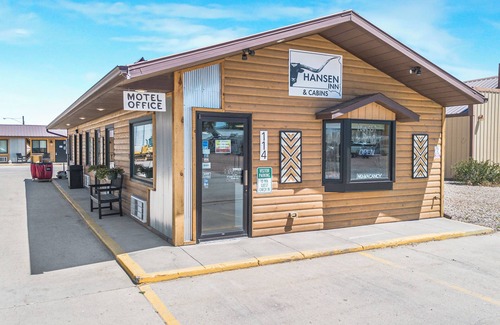 Pinnacles Entrance Badlands Hotel | Hansen Inn & Cabins, Room, Single King, Ground Floor, Dog Friendly, No Smoking