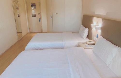 Haidian Hotel | Hanting Hotel Beijing Century Jinyuan Changchun Bridge Subway Station