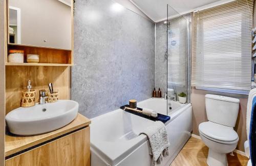 Potterhanworth Resort | Hanworth Country Park