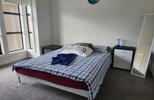 Berwick House | Happy Cozy Convenient 4BR, Breezy, Near Mall, Park