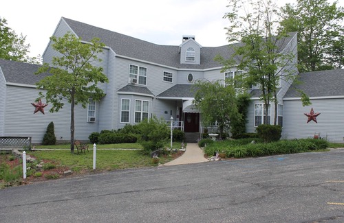 Harbor Springs Bed & Breakfast | Happy Days and Nights - Marquette