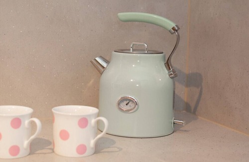 West Runton House | Happy Daze - Two Bedroom House, Sleeps 4