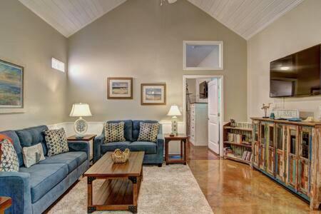 Port Aransas House | Happy Harbor at Pirates Bay Resort
