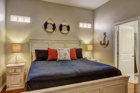 Port Aransas House | Happy Harbor at Pirates Bay Resort