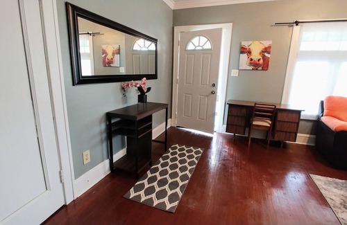 Old Brooklyn Apartment | Happy Hideaway Old Brooklyn #2