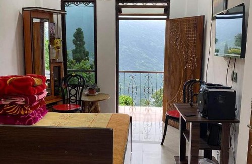 Kurseong House | Happy Homestay Sittong