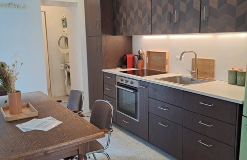 Saint-Valery-en-Caux House | "Happy hour" Renovated fisherman's cottage in historic district.