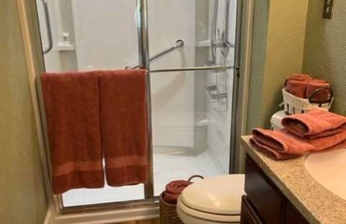 Keene Other | Happy Moo's Fink Family Farm, where cows & guests are free to enjoy our 50 acres