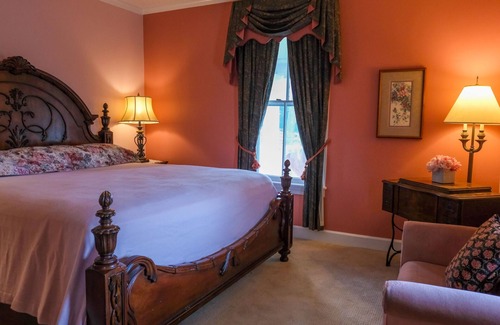 Keene Other | Happy Moo's Fink Family Farm, where cows & guests are free to enjoy our 50 acres