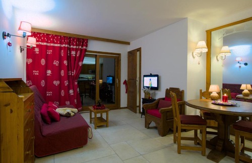 Argentiere Apartment | Happy Moose - Cosy Mont Blanc View apartment