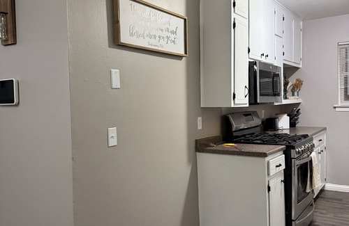 Plainview House | Happy Trails on Navajo Trail