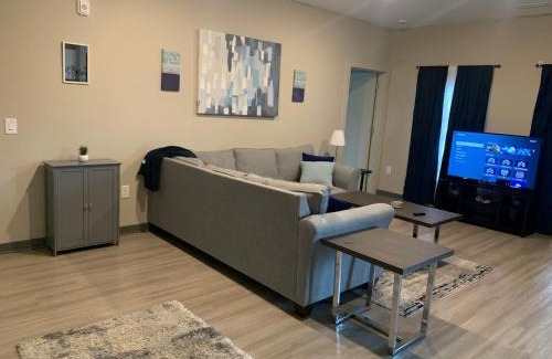Pinch District Apartment | Harbor Haven, Just 2 miles from Beale!