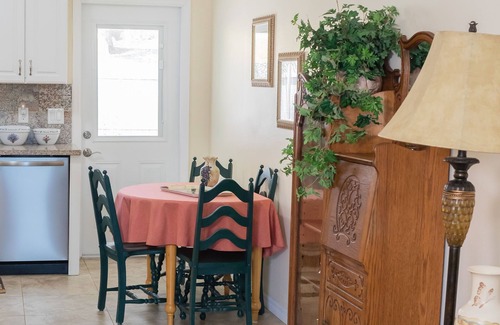 Safety Harbor House | 'Harbor Hide Away' - Victorian Sweetheart
