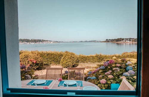 Plouguerneau Ski Chalet | Harbor House - Aber Wrach View for 6