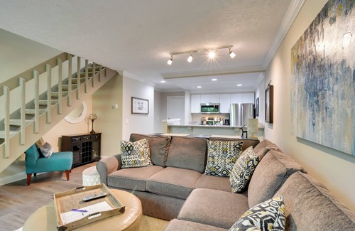 Harbor Springs Condo | Harbor Springs Condo ~ 6 Mi to Lake Michigan!