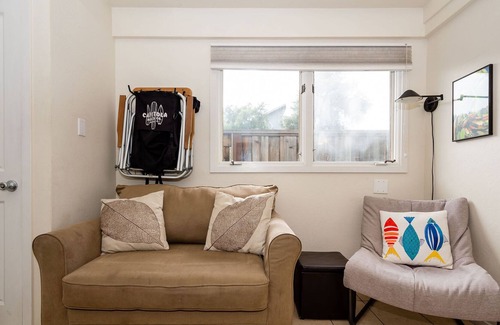 Eastside Santa Cruz House | Harbor Studio, near Twin Lakes Beach & Boardwalk