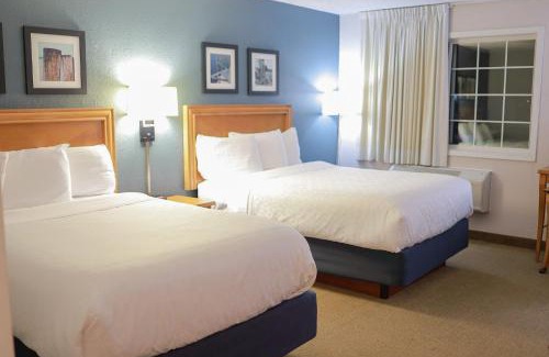 Manitowoc Hotel | Harbor Town Inn, BW Signature Collection