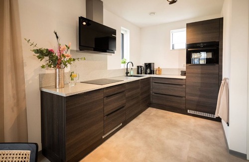 Thorn Villa | Harbor View 6p - Three Bedroom Villa, Sleeps 6