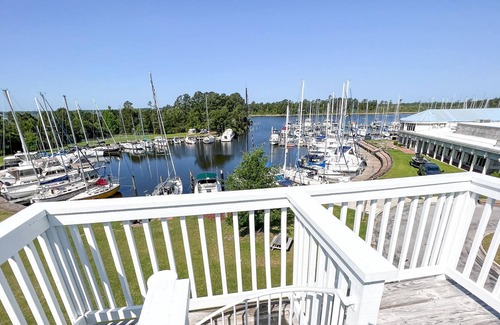 Fairfield Harbour House | Harbor View by Salty Sweet Retreats: Majestic Marina Front Townhome 3 Story Deck