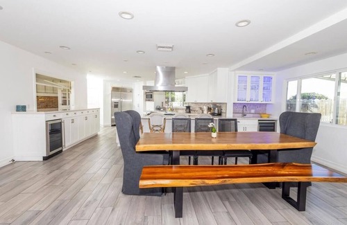 Roseville - Fleet Ridge House | Harbor View Retreat- Hot Tub, Chef’s Kitchen & Family-Friendly Comfort