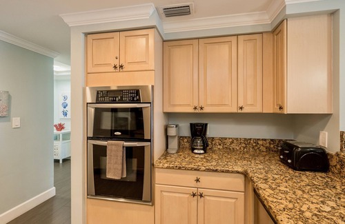Truman Annex Condo | *HARBORSIDE HARMONY @ TRUMAN ANNEX* Waterfront Condo + LAST KEY SERVICES…