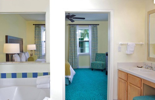 Paradise Island Resort | Harborside Resort at Atlantis, One Bedroom Deluxe Villa, 4 Atlantis wristbands!