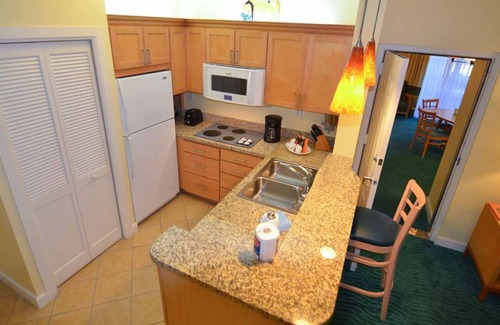 Paradise Island Resort | Harborside Resort Atlantis-2 Bedroom Deluxe Villa-Atlantis Wristbands Included