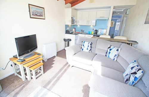 Porthmadog Cottage | HARBOUR APARTMENT, romantic in Porthmadog