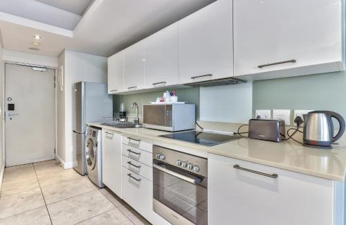 Victoria and Alfred Waterfront Apartment | Harbour Bridge Waterfront