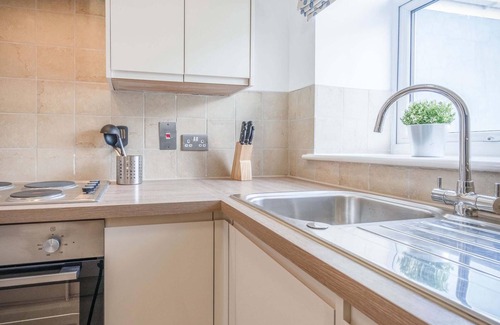 Milford Haven Apartment | Harbour Heights - 2 Bed Apartment - Milford Haven
