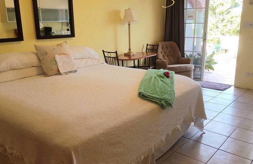 Southampton City Centre House | Harbour Ocean View Swimming Pool & Golf Course
