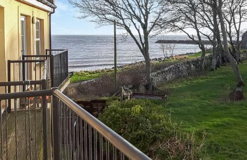Garlieston House | Harbour Retreat