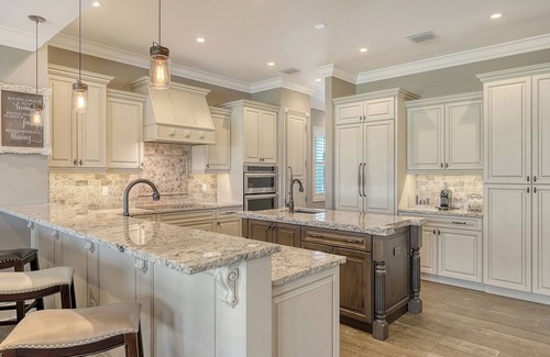 Sarasota House | Harbour Retreat - Luxury Waterfront Pool Home close Siesta Key by Gulf Coast Holiday Homes