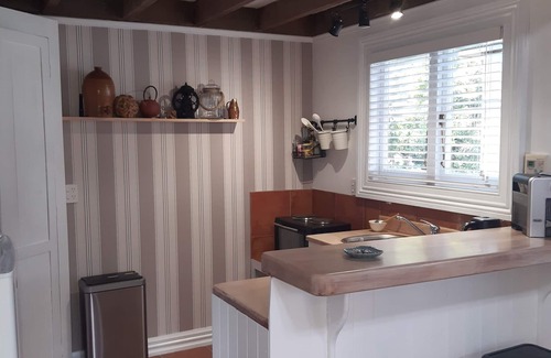 Onehunga House | Harbour View Cottage B&B